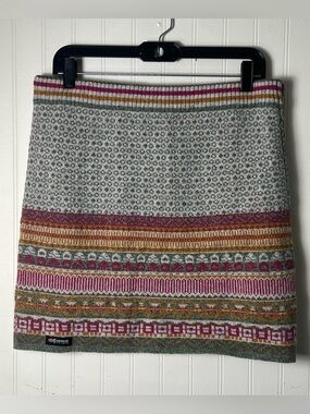 Everest Designs Skirt Womens Medium Lambs Wool Handmade in Nepal Wool Knit